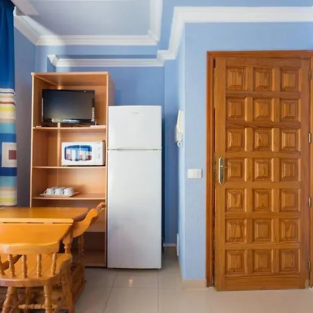 Comodo Y Centrico, Cristianos Apartmán *