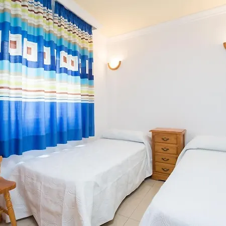 Comodo Y Centrico, Cristianos Apartmán