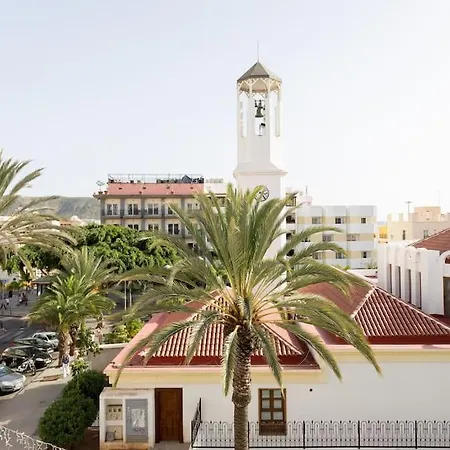 Comodo Y Centrico, Cristianos