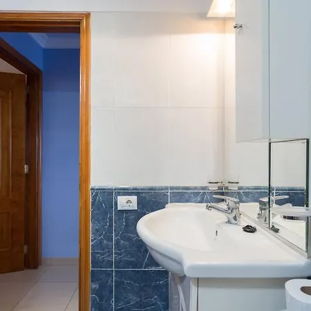 Comodo Y Centrico, Cristianos * Arona (Tenerife)